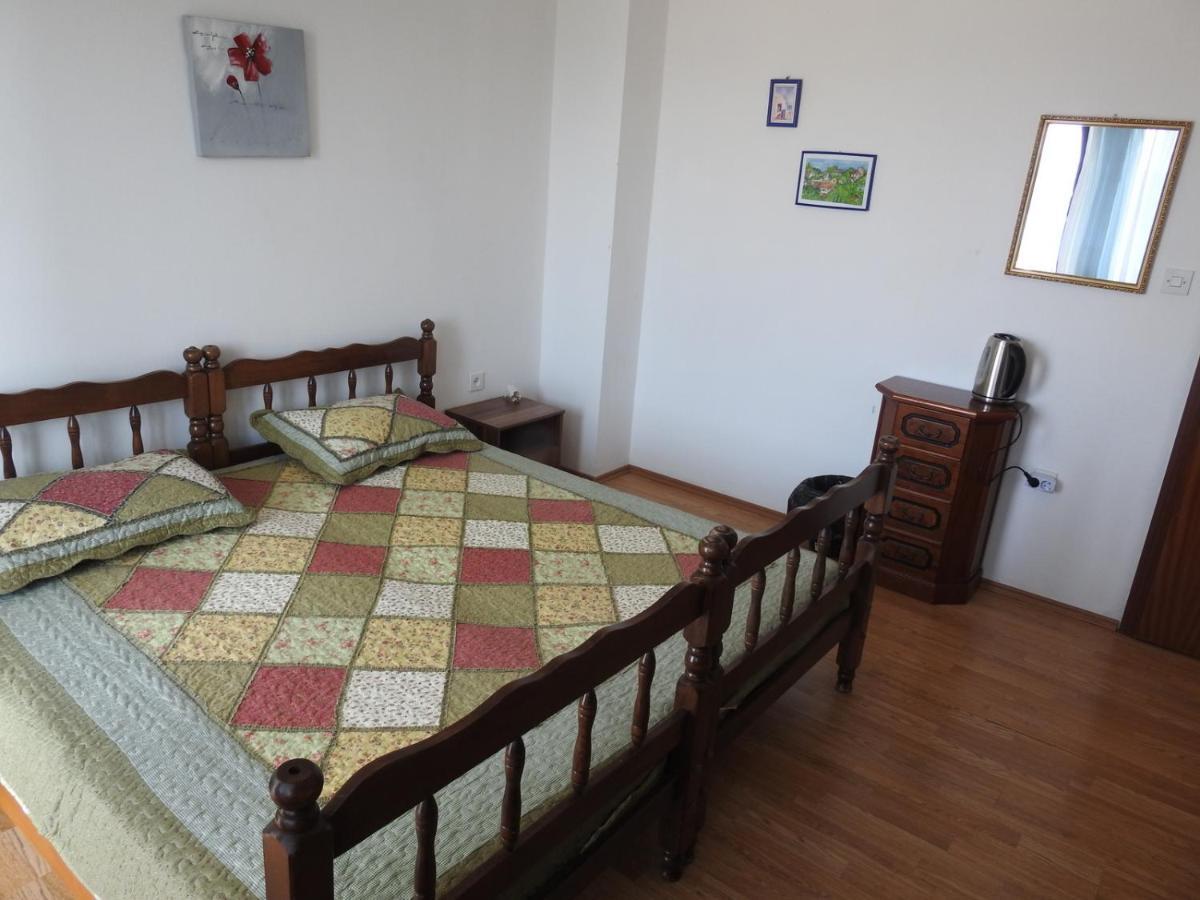 Hotel Wisteria Tivat Zewnętrze zdjęcie