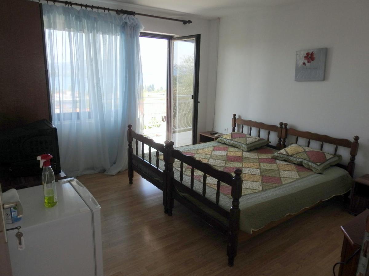 Hotel Wisteria Tivat Zewnętrze zdjęcie