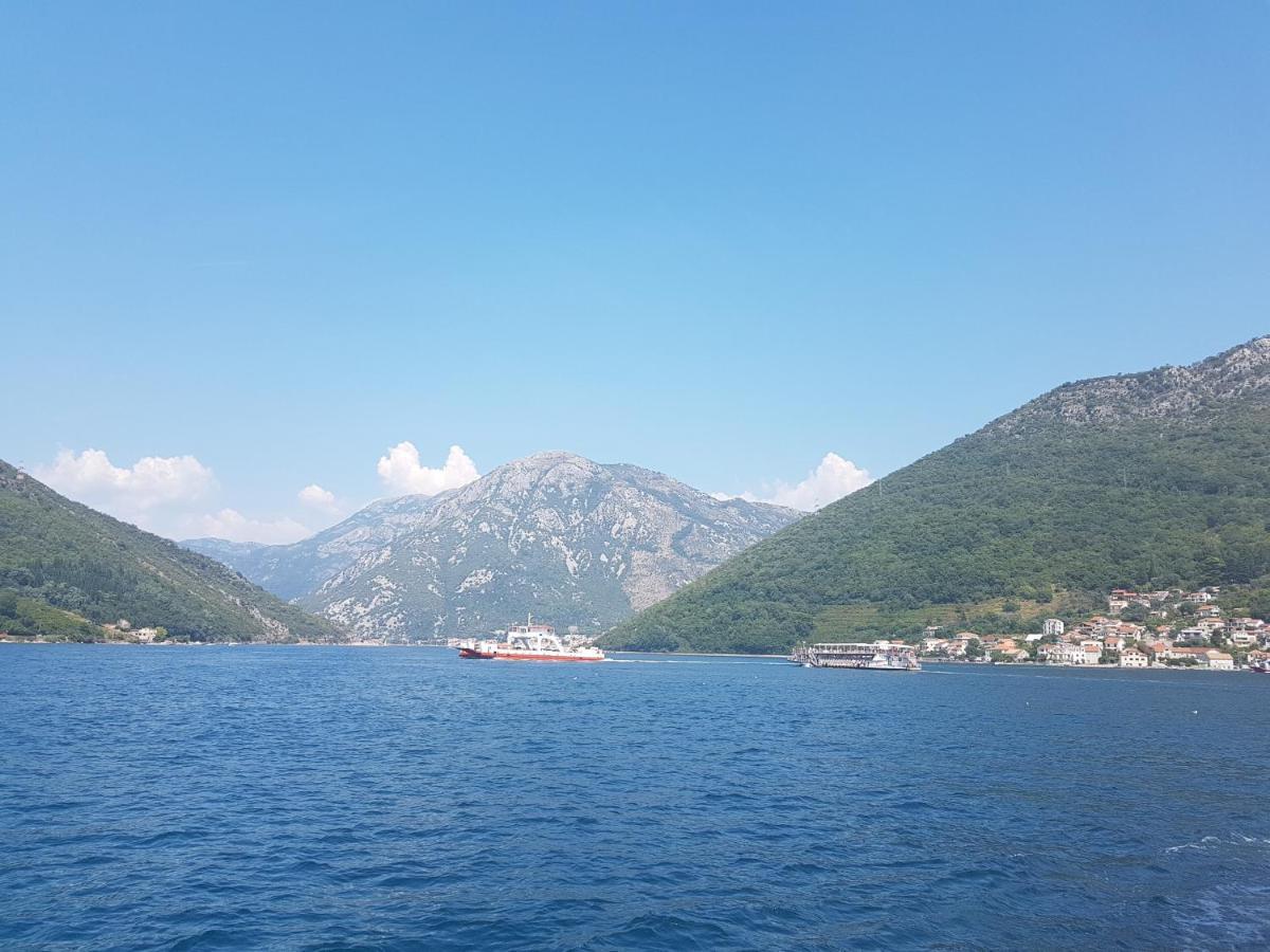 Hotel Wisteria Tivat Zewnętrze zdjęcie