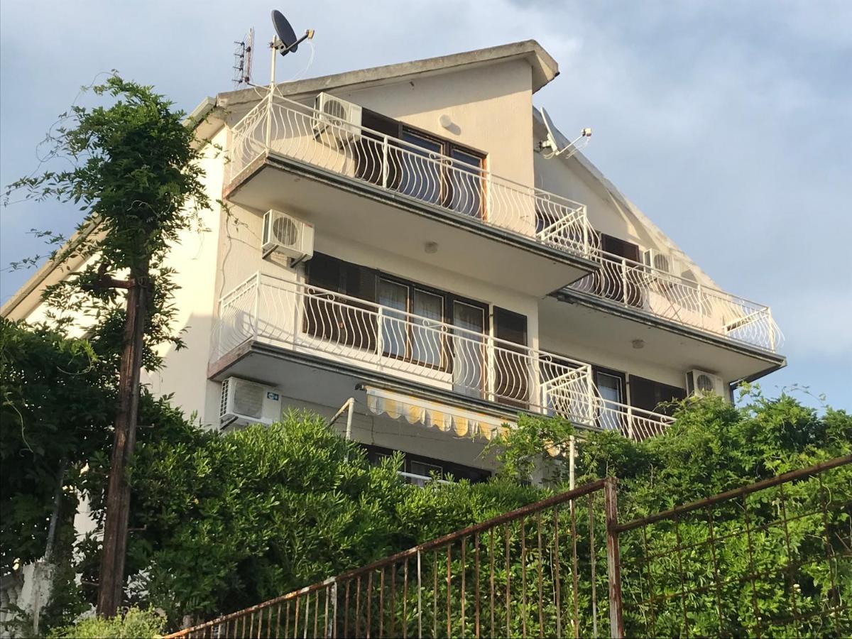 Hotel Wisteria Tivat Zewnętrze zdjęcie