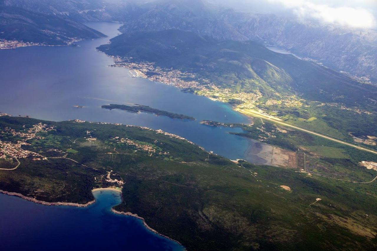 Hotel Wisteria Tivat Zewnętrze zdjęcie